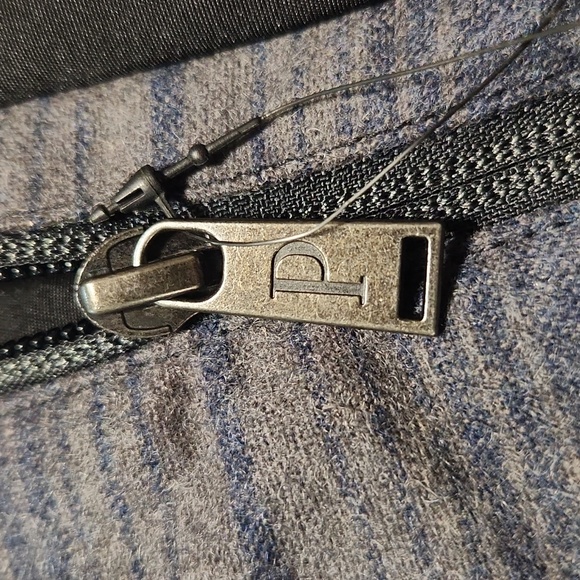 NEW Pendleton Wool Blend Black and Blue Removable Hood Softshell Jacket Small - Picture 5 of 12